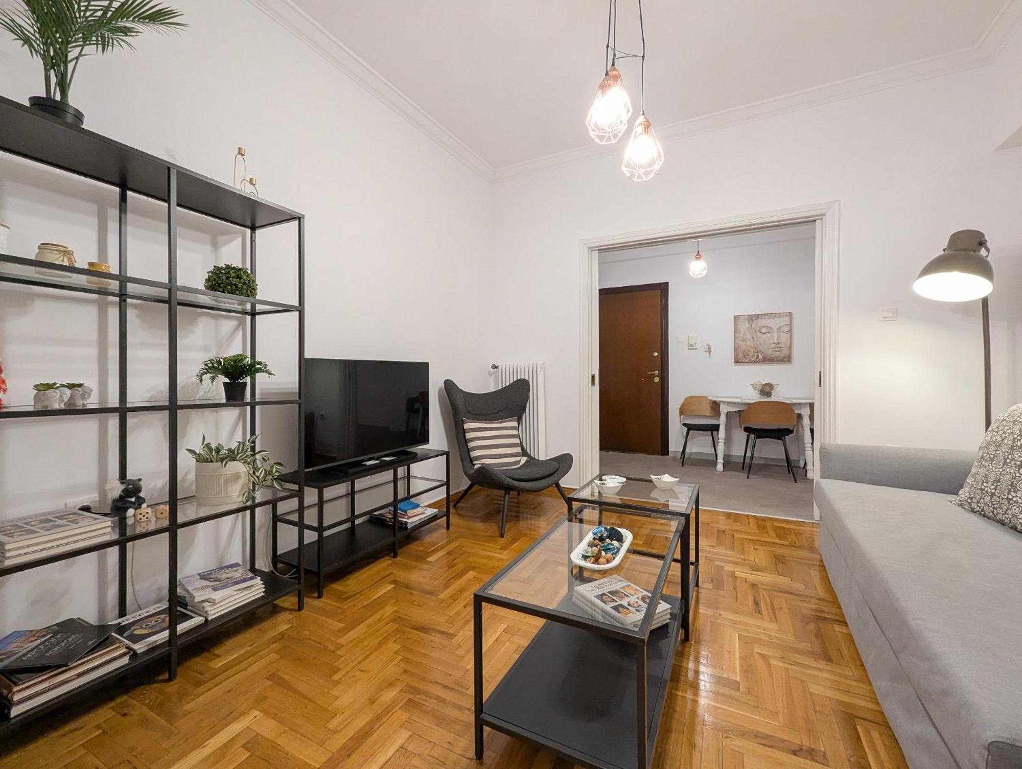Spacious Apt For 5 Guests Next To Acropolis&Metro เอเธนส์ ภายนอก รูปภาพ