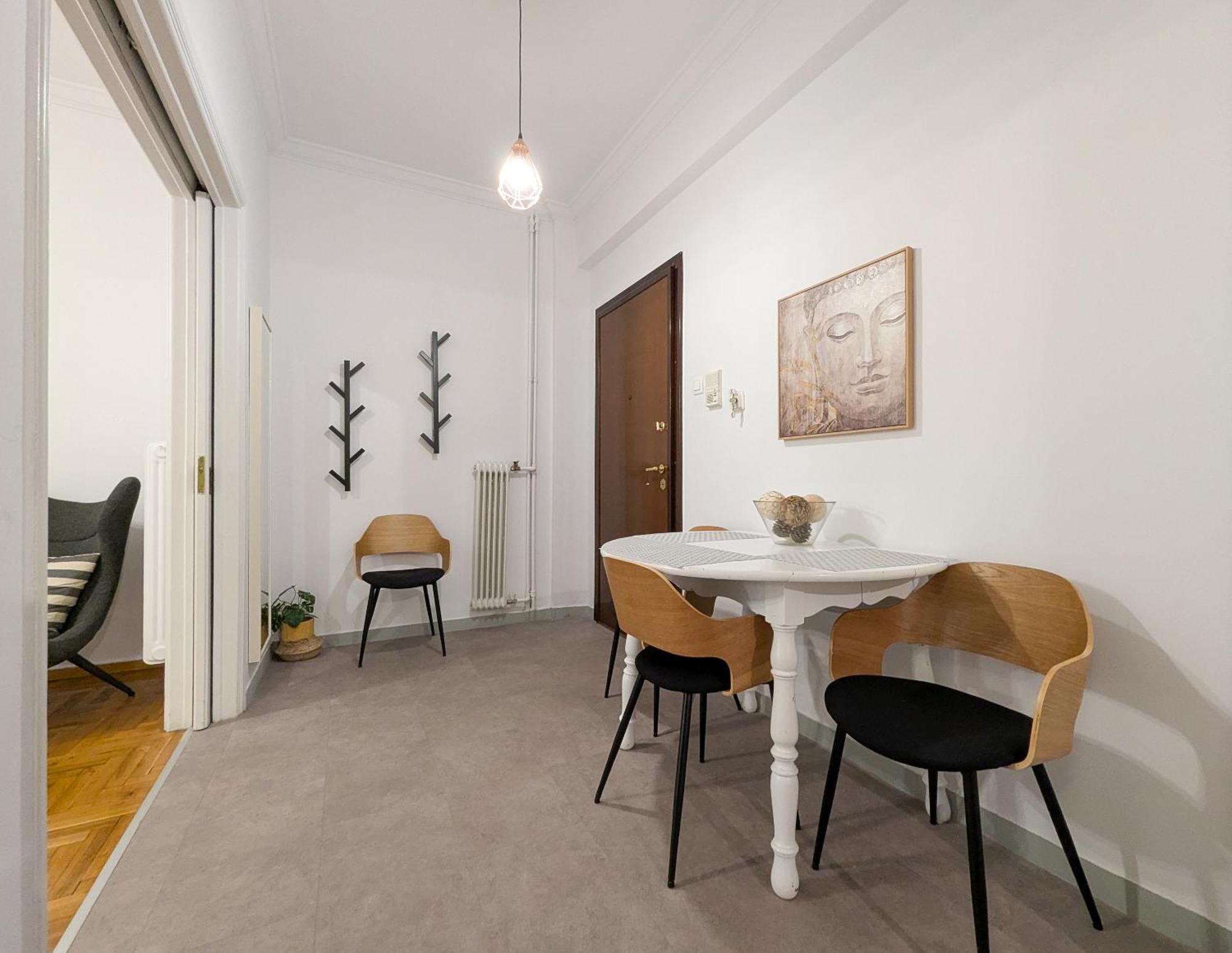Spacious Apt For 5 Guests Next To Acropolis&Metro เอเธนส์ ภายนอก รูปภาพ